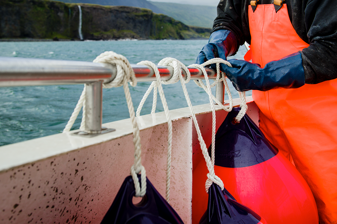 Boat size chart for when buoys are used as a boat fender, Polyform A Series